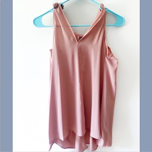 BOLD Elements | L | Women’s Jewel Choker Cold Shoulder Top - Picture 3 of 4